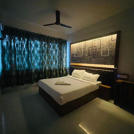 B Six Hotel Bangalore Exterior photo